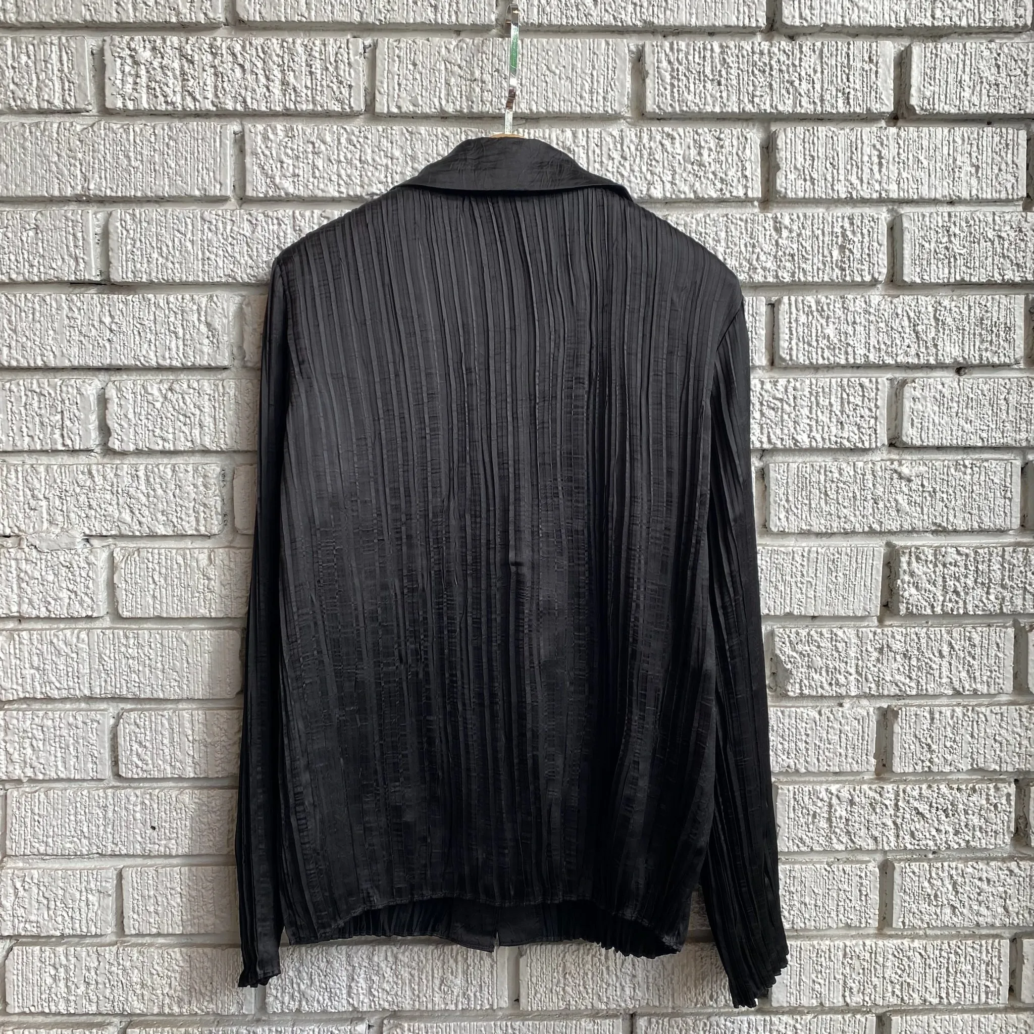 BENTON Pleated Shirt