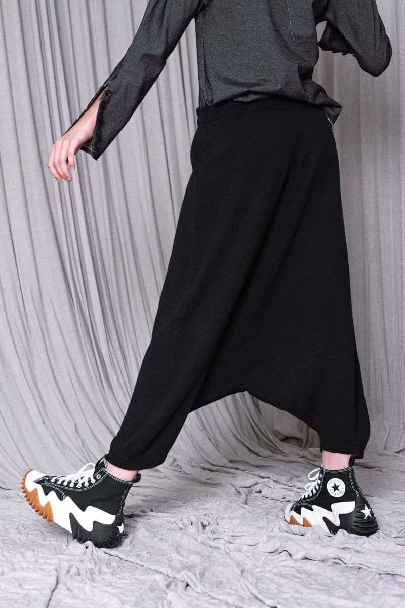 Forme d'Expression | DM131 Knitted Sarouel Pants | Haremshose aus Wolle in Schwarz