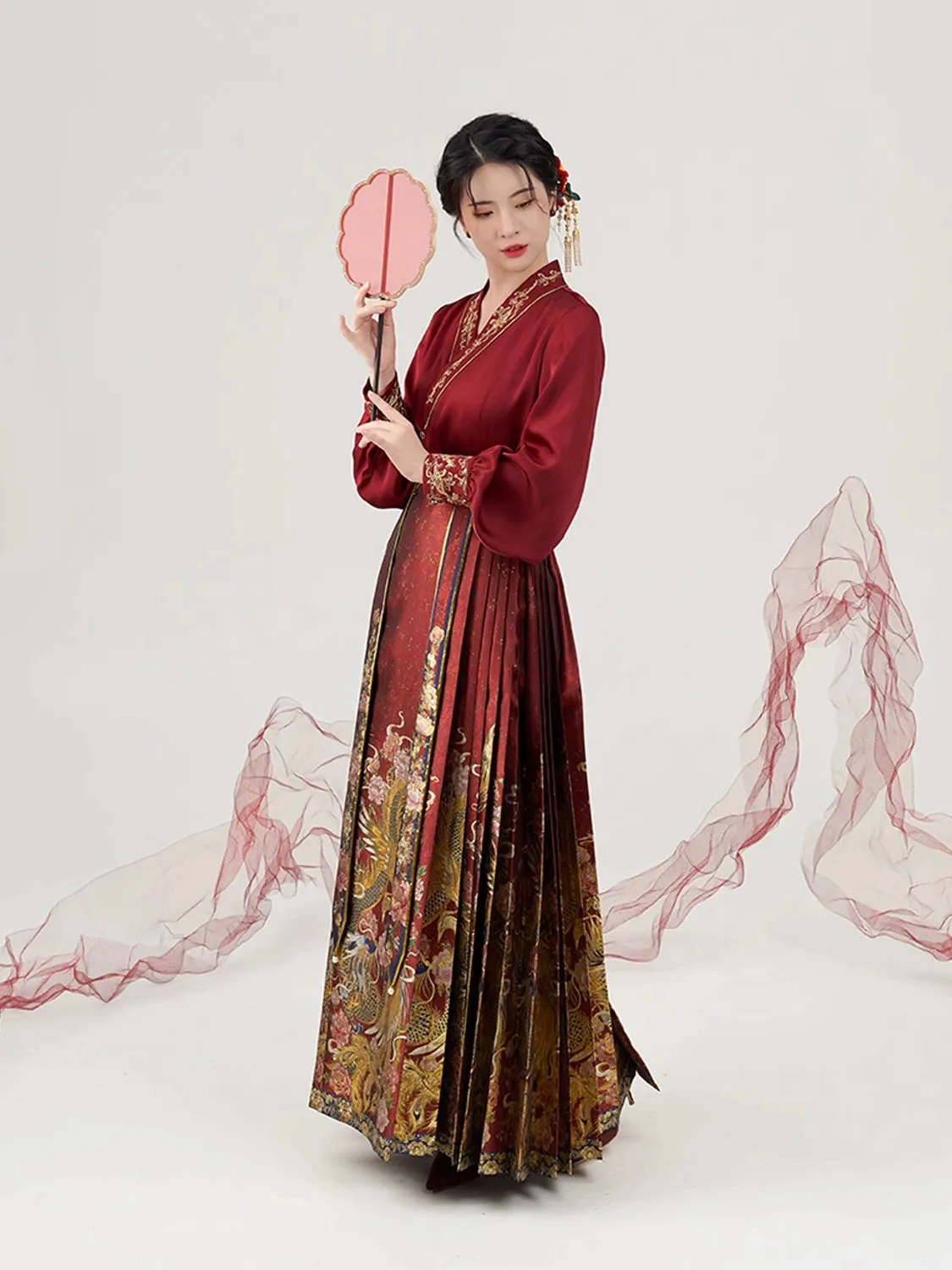 Song-Ming Dynasties, Modern Hanfu, Bridal and Tea Ceremony Gown, Silk Phoenix 锦凤 (Preorder)