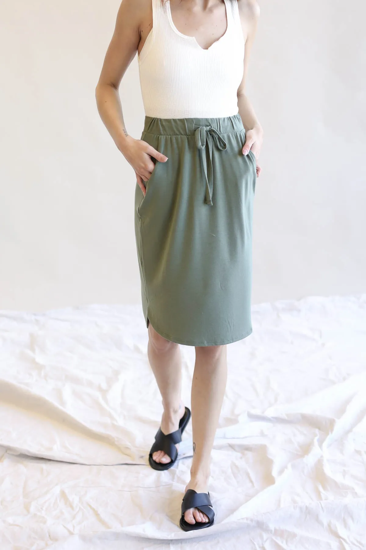 Tulip Hem Skirt With Side Pockets