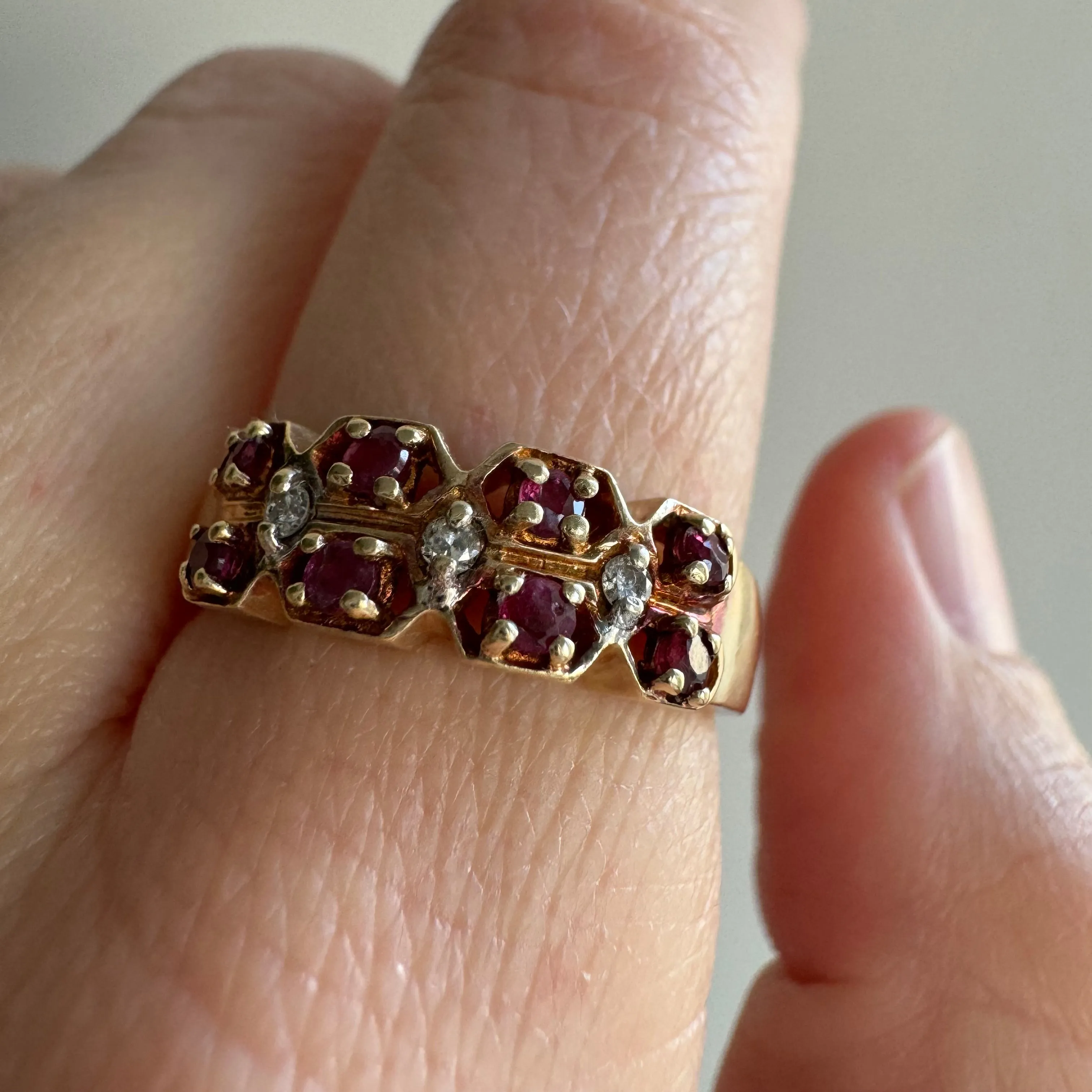 V I N T A G E // lucky eight geometric eyes / 10k yellow gold ruby and diamond geometric half eternity band / size 7.75 to 8